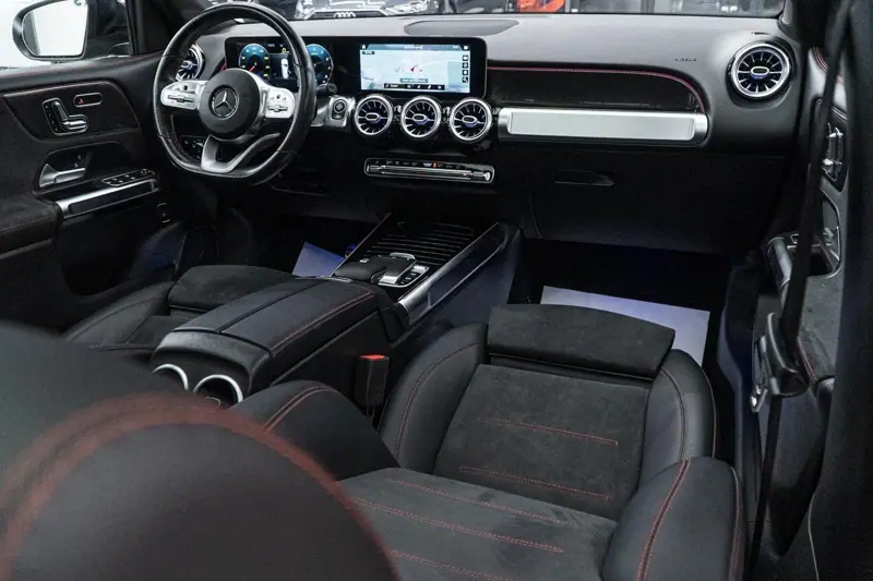 Mercedes-Benz GLB — Poza 2