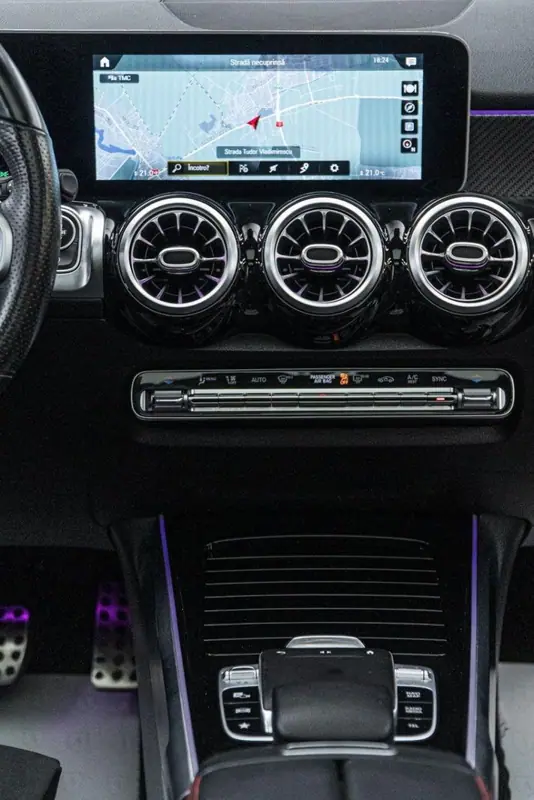 Mercedes-Benz GLB — Poza 4