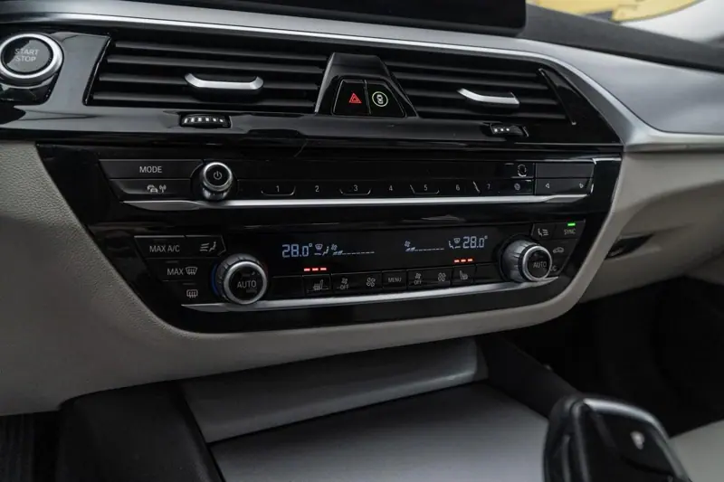 BMW Seria 5 — Poza 11