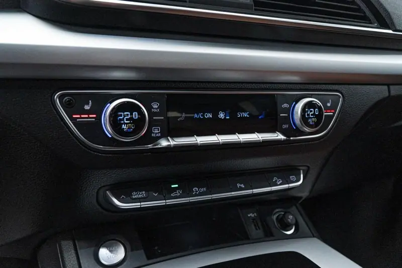Audi Q5 — Poza 11