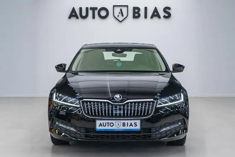 Skoda Superb — Poza 22