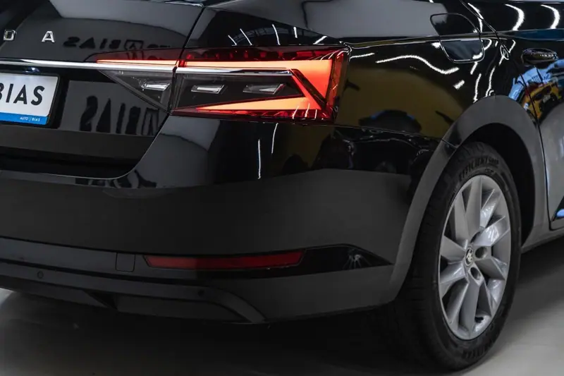 Skoda Superb — Poza 38