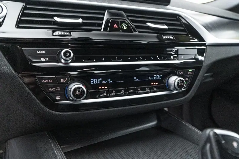 BMW Seria 5 — Poza 11