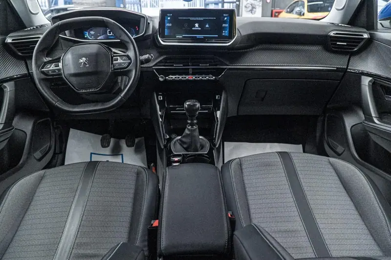 Peugeot 2008 — Poza 29