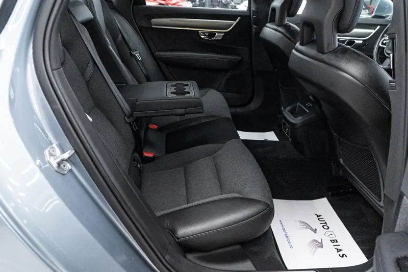 Volvo S90 — Poza 8