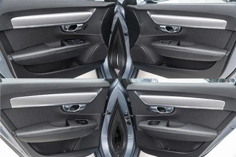 Volvo S90 — Poza 12