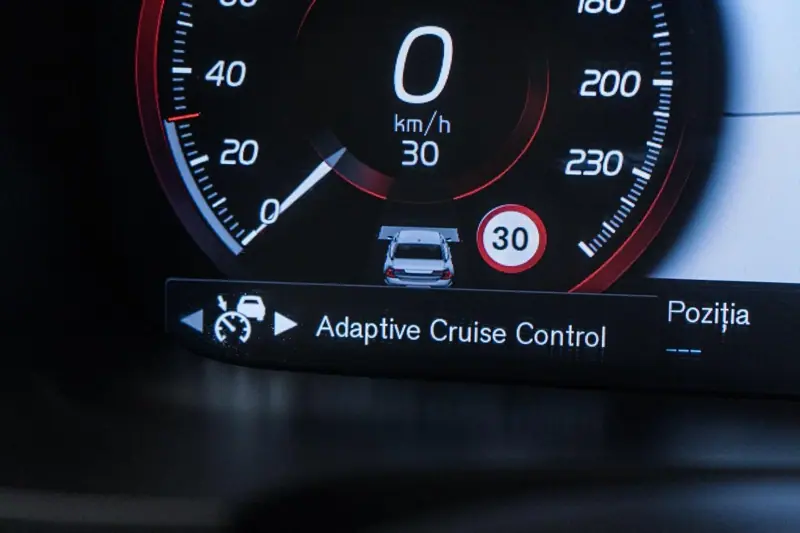 Volvo S90 — Poza 24