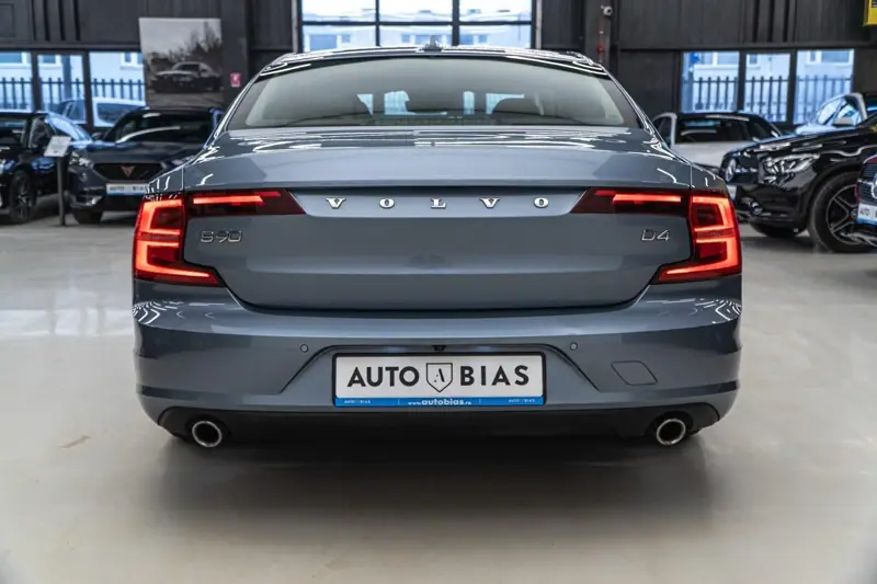 Volvo S90 — Poza 25
