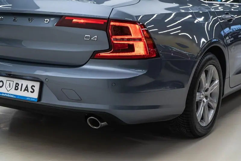 Volvo S90 — Poza 37