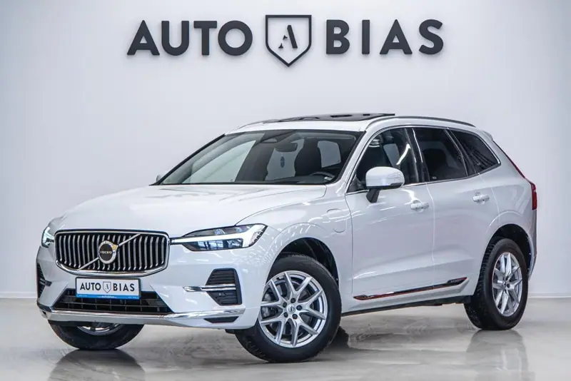 Volvo XC 60 2022 — poza 1