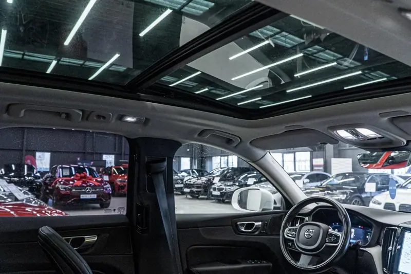 Volvo XC 60 — Poza 6