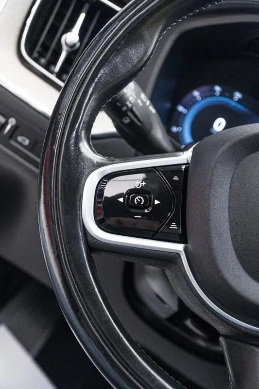 Volvo XC 60 — Poza 18