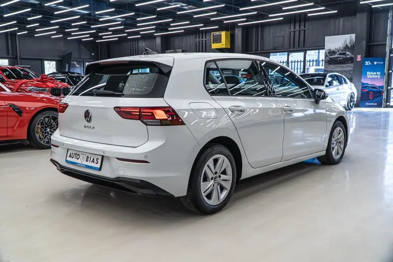 Volkswagen Golf — Poza 7