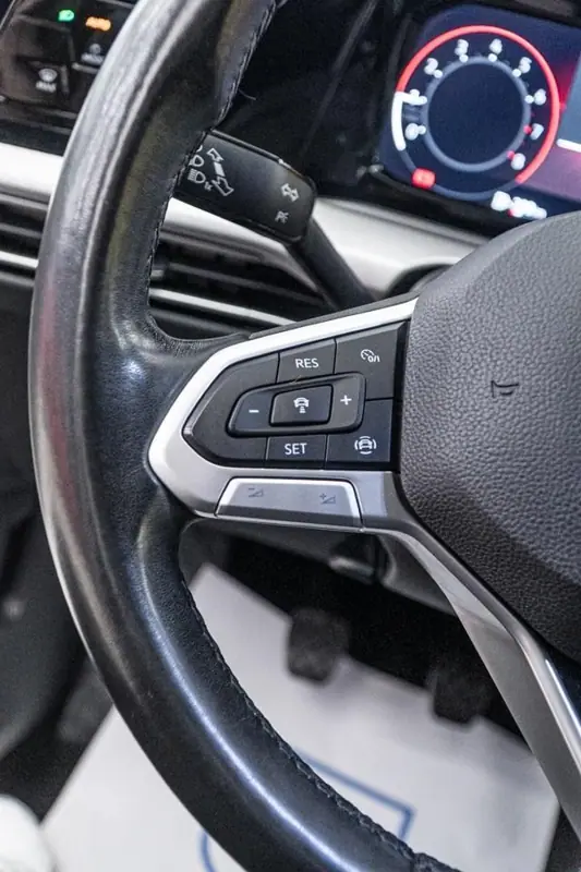 Volkswagen Golf — Poza 17