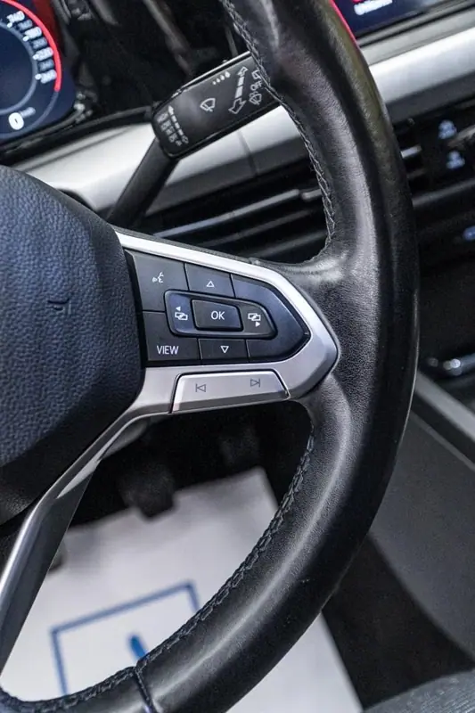 Volkswagen Golf — Poza 21