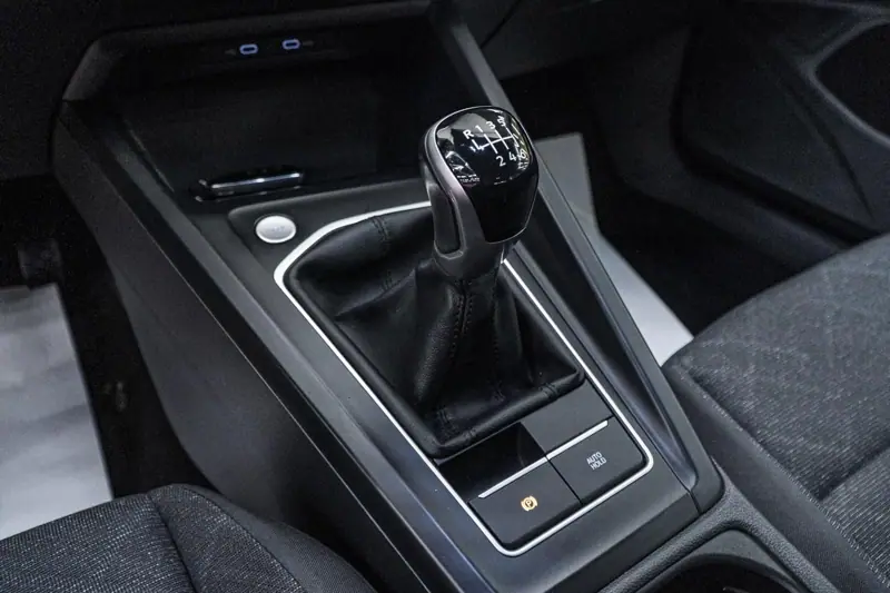 Volkswagen Golf — Poza 26