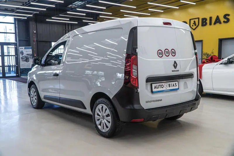Renault Express — Poza 5
