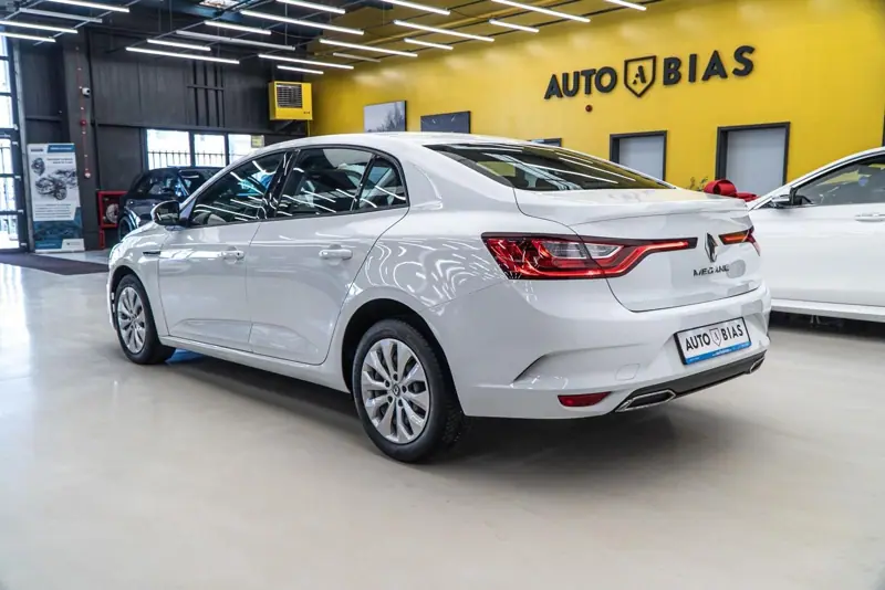 Renault Megane — Poza 5