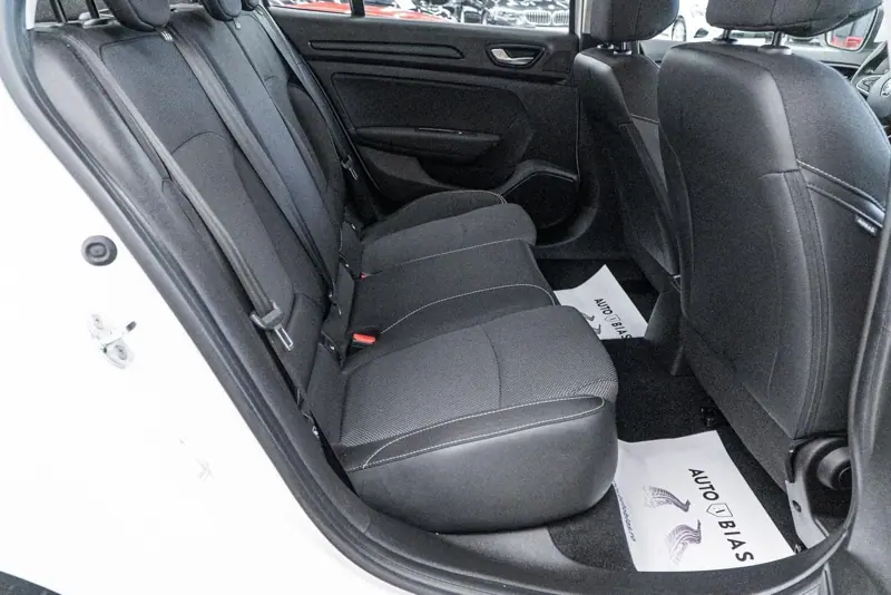 Renault Megane — Poza 8