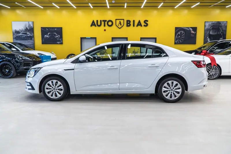 Renault Megane — Poza 16