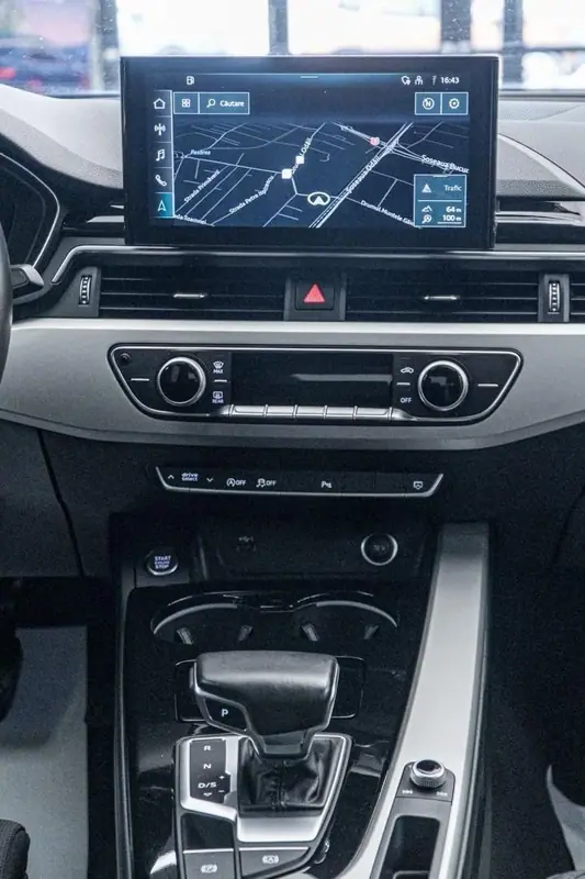 Audi A4 Limuzina — Poza 4