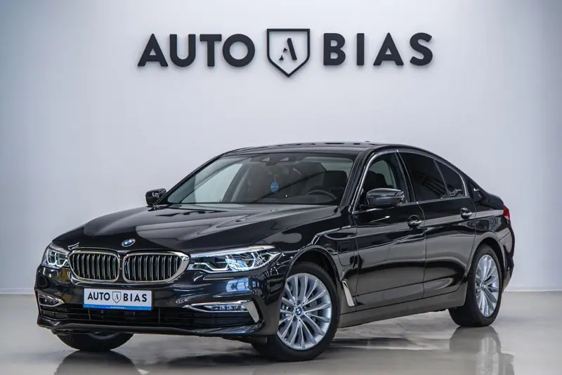 BMW Seria 5 2018 — poza 1