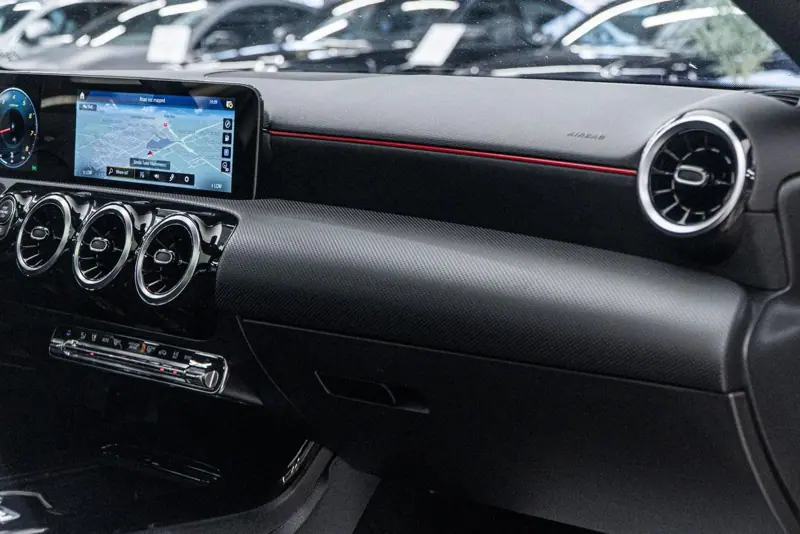 Mercedes-Benz A 200 — Poza 32