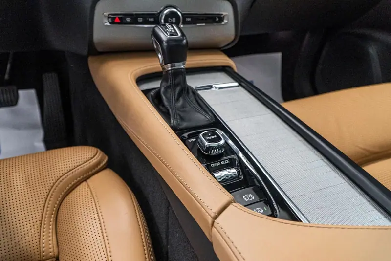 Volvo XC 90 — Poza 12