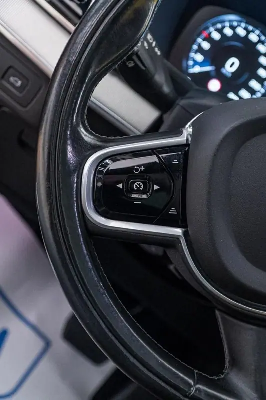 Volvo XC 90 — Poza 24