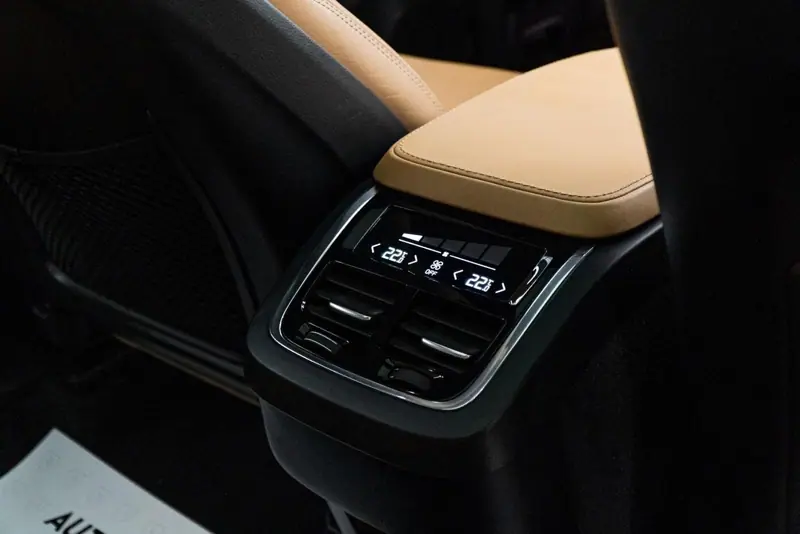 Volvo XC 90 — Poza 35