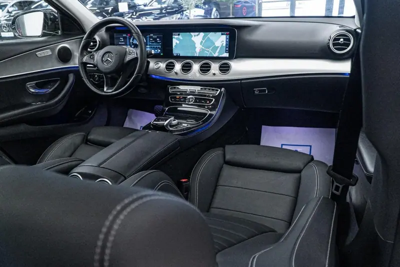 Mercedes-Benz E — Poza 2