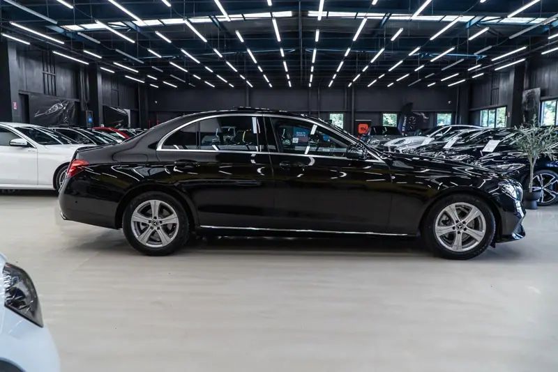 Mercedes-Benz E — Poza 25