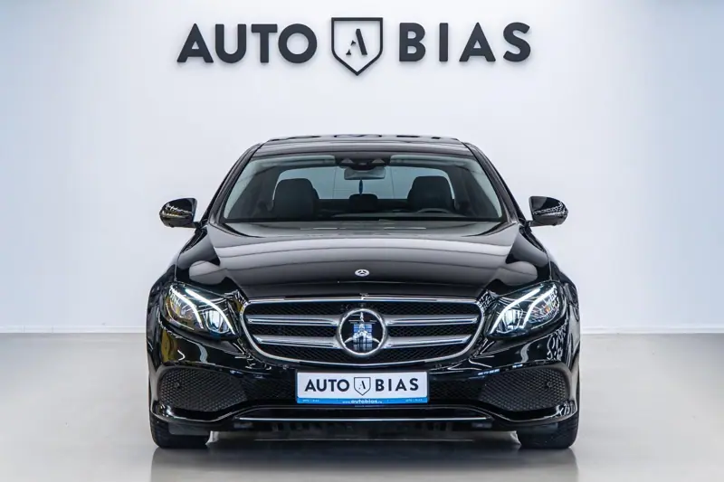 Mercedes-Benz E — Poza 28