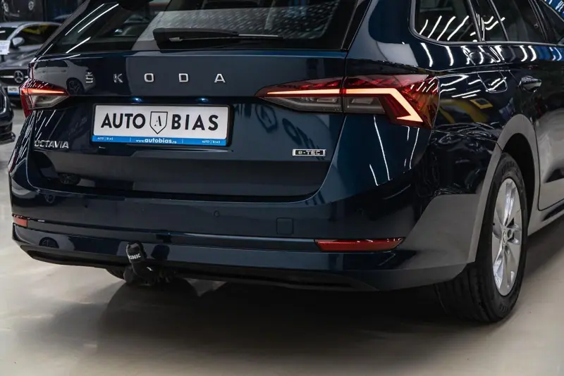Skoda Octavia — Poza 13