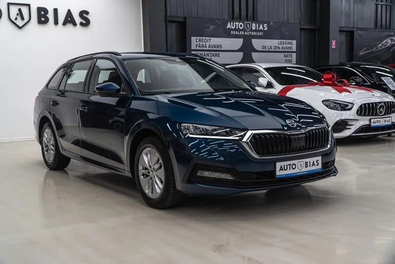 Skoda Octavia — Poza 3