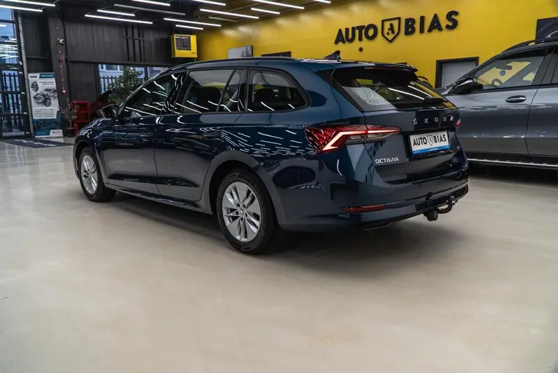 Skoda Octavia — Poza 5