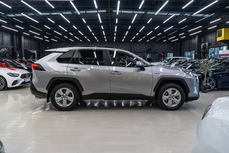 Toyota RAV4 — Poza 19