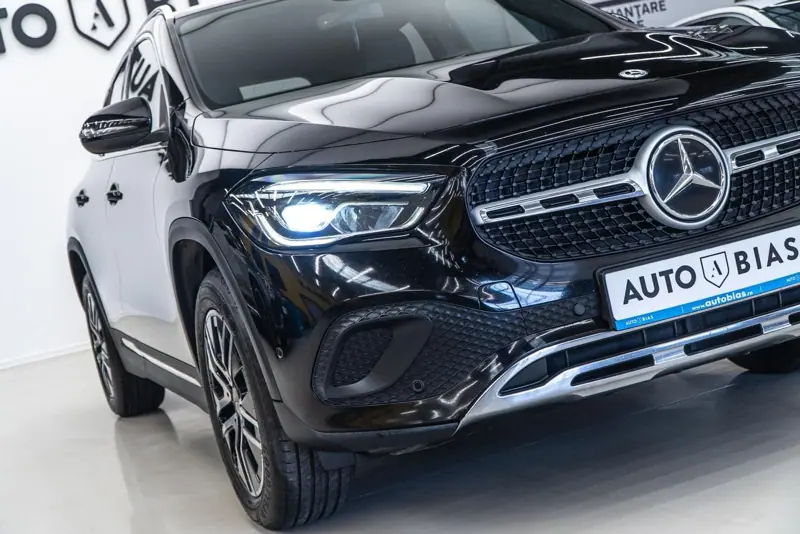 Mercedes-Benz GLA — Poza 16