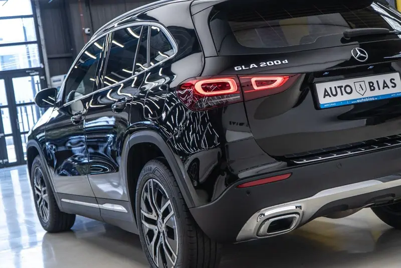 Mercedes-Benz GLA — Poza 19