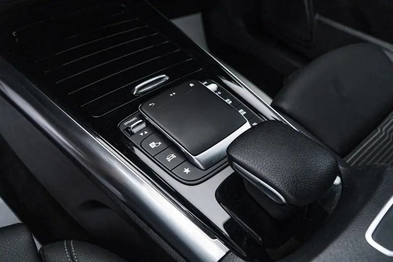 Mercedes-Benz GLA — Poza 26