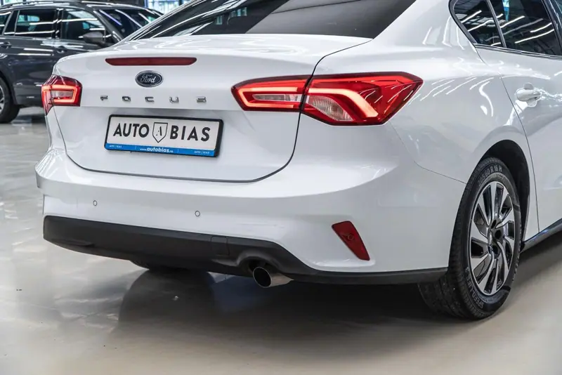 Ford Focus — Poza 13