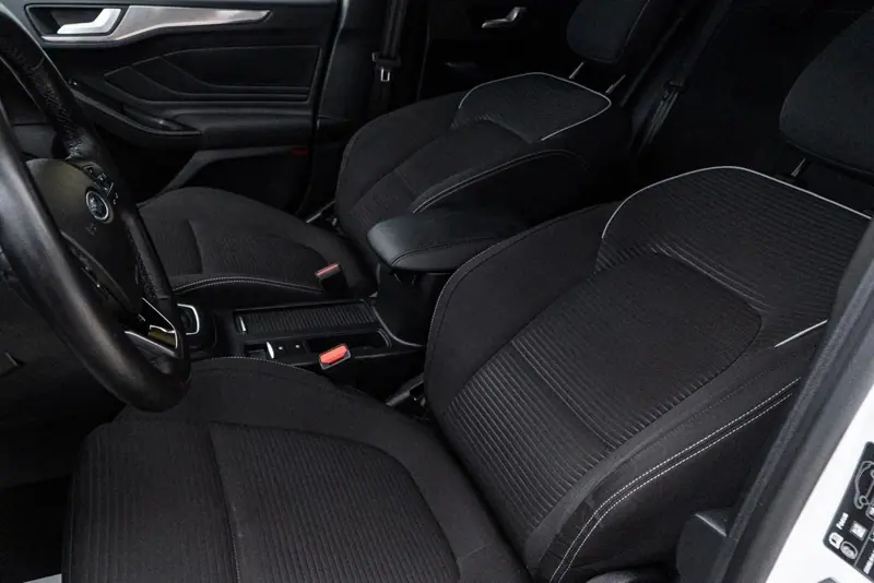 Ford Focus — Poza 14