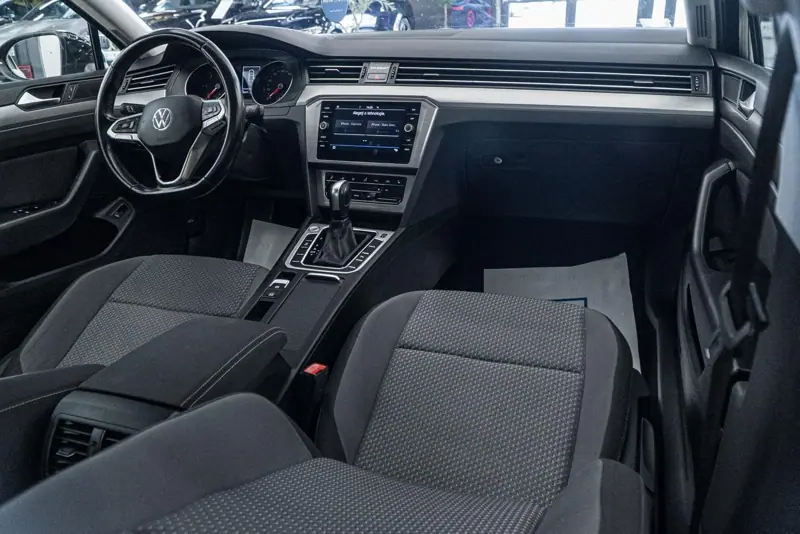 Volkswagen Passat — Poza 2