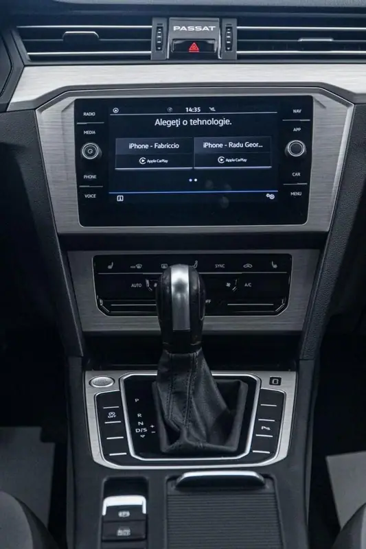 Volkswagen Passat — Poza 4