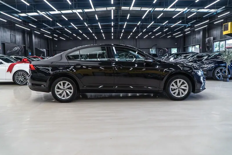 Volkswagen Passat — Poza 19