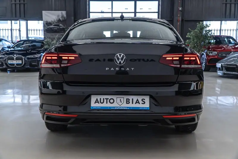 Volkswagen Passat — Poza 25