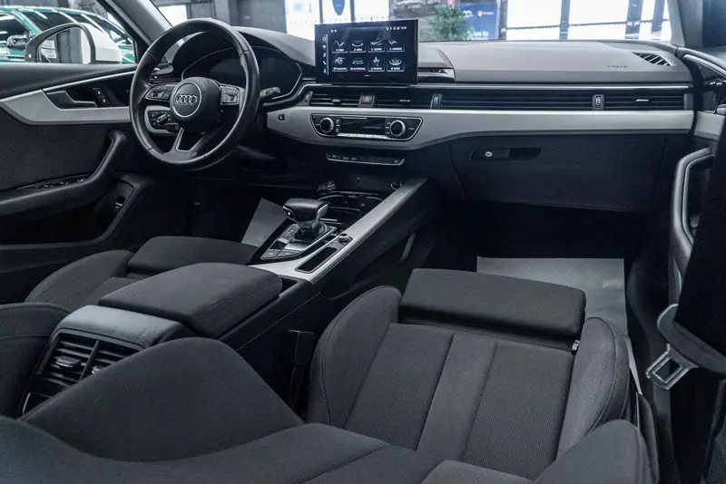 Audi A4 Limuzina — Poza 2
