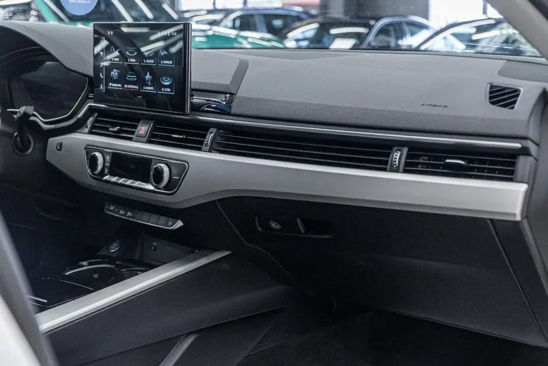 Audi A4 Limuzina — Poza 35