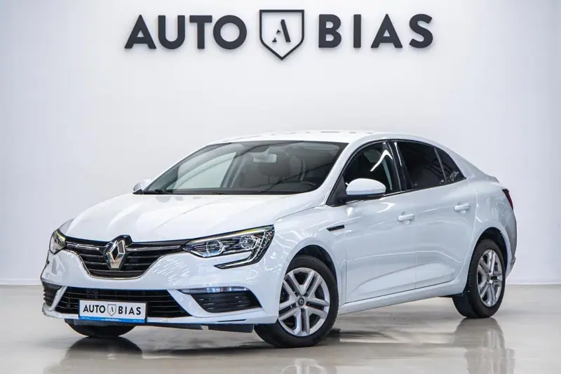 Renault Megane 2020 — poza 1