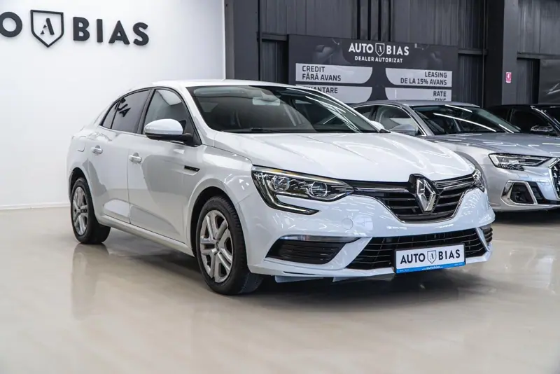 Renault Megane — Poza 3